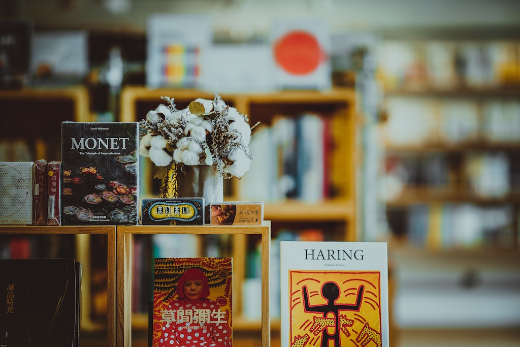 Valuable Lessons in Book Marketing an Author Needs to Know by guest @BarbaraDelinsky via @BadRedheadMedia and @NaNoProMo 